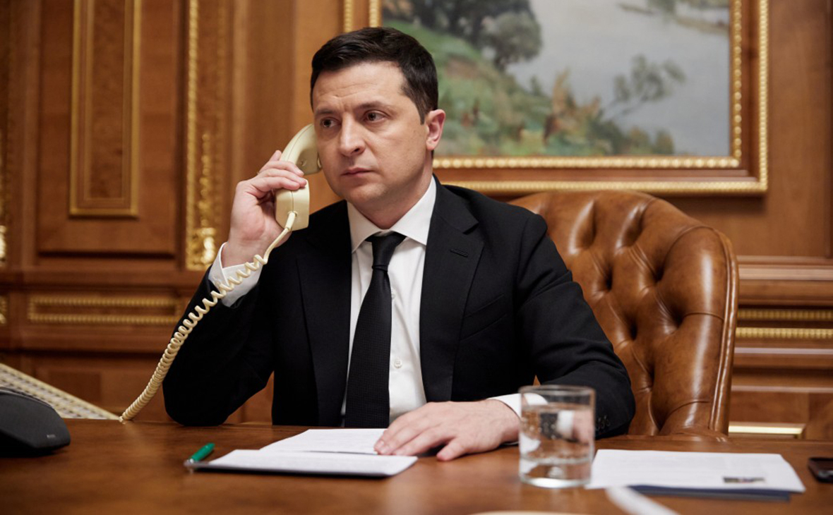 Зеленский призвал ЕС ввести превентивные санкции против России