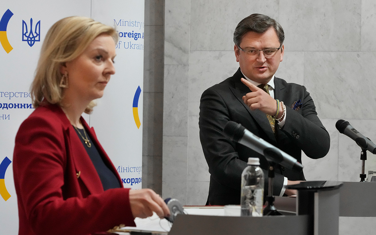 Кулеба объявил о новом формате сотрудничества Киева с Лондоном и Варшавой