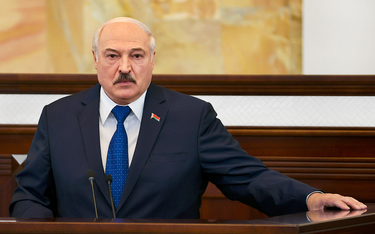 Лукашенко пообещал три-четыре дня войны в случае столкновения с Украиной