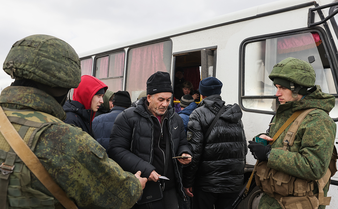 Вице-премьер Украины выступила против эвакуации граждан в Россию