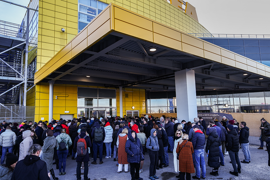 Последняя акула Блохэй: очереди в IKEA накануне закрытия