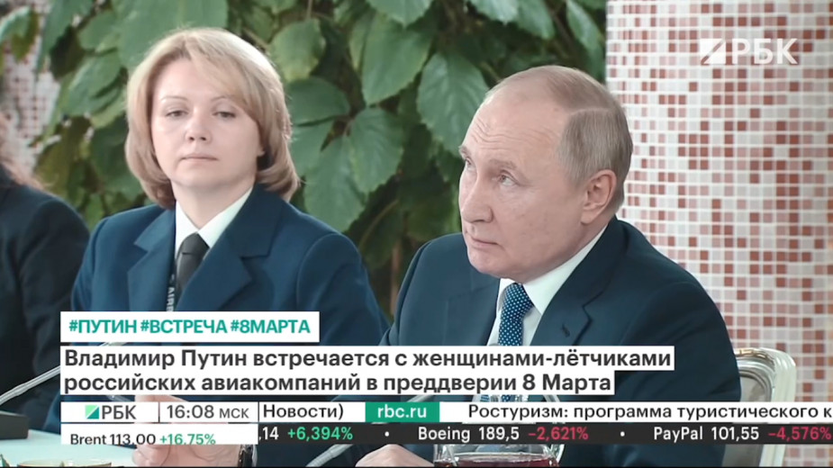 Путин заявил о надежде избежать агрессии и военного положения в России
