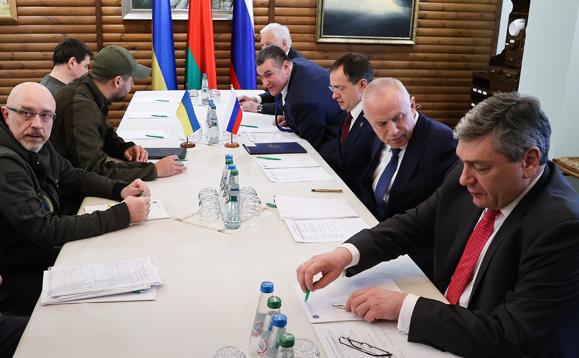 Киев сообщил, что переговоры с Россией будут вестись в закрытом режиме