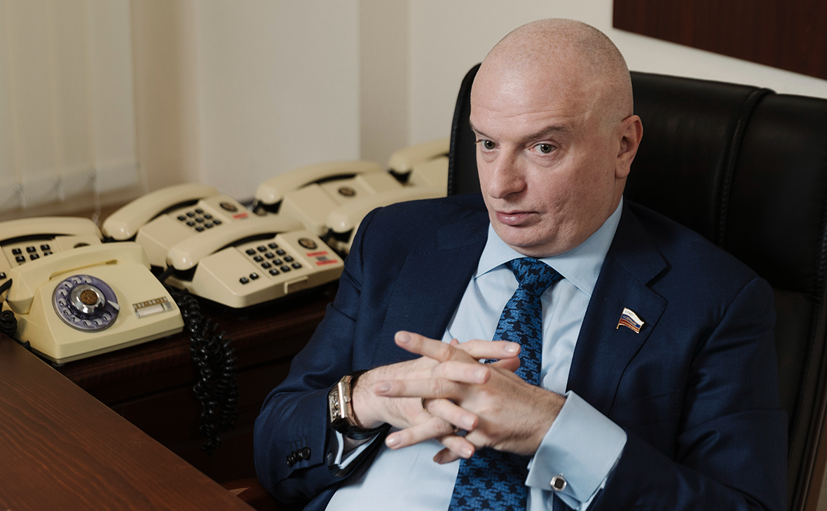В Совфеде и Госдуме поспорили о референдуме ЛНР по вступлению в Россию