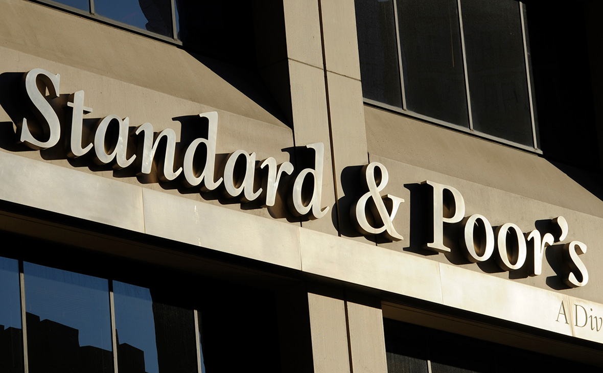 S&P вслед за Moody’s и Fitch приостановило деятельность в России