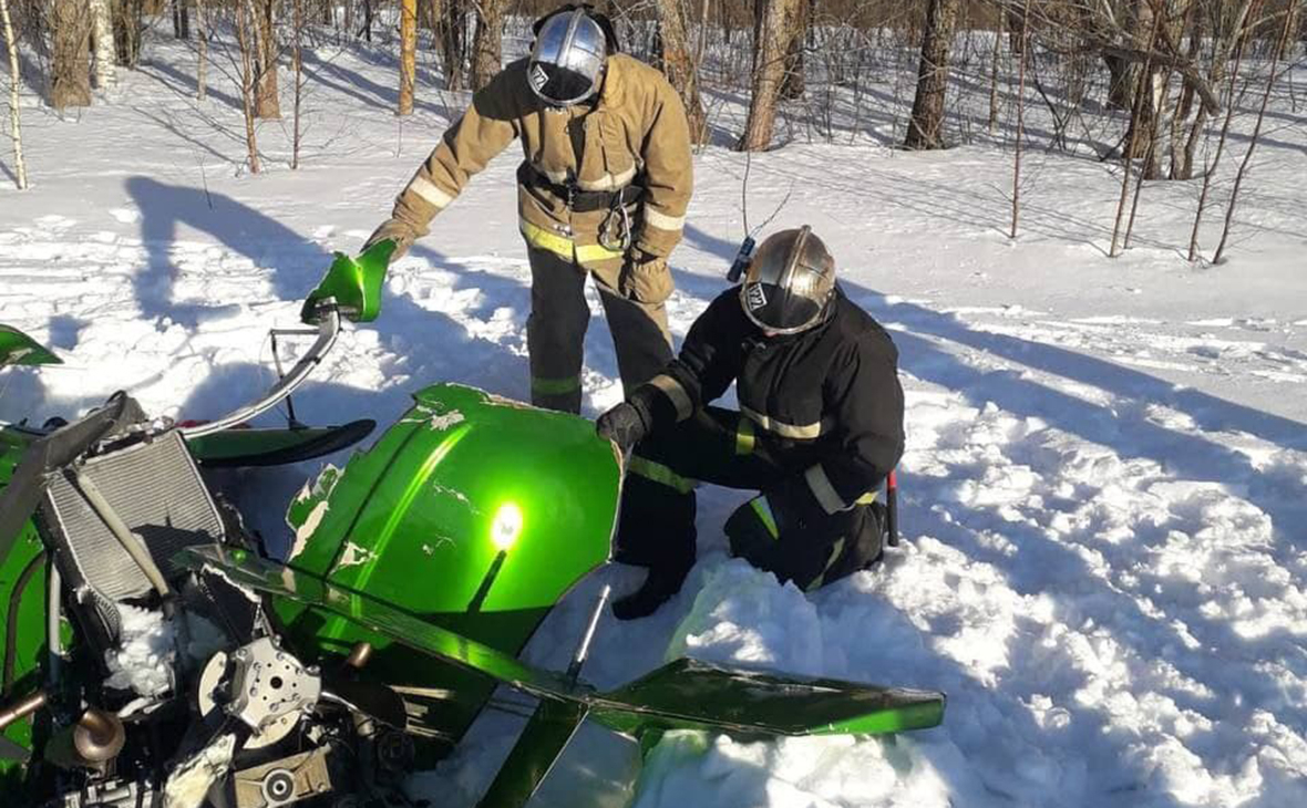 МЧС сообщило о двух погибших при крушении самолета в Ленобласти