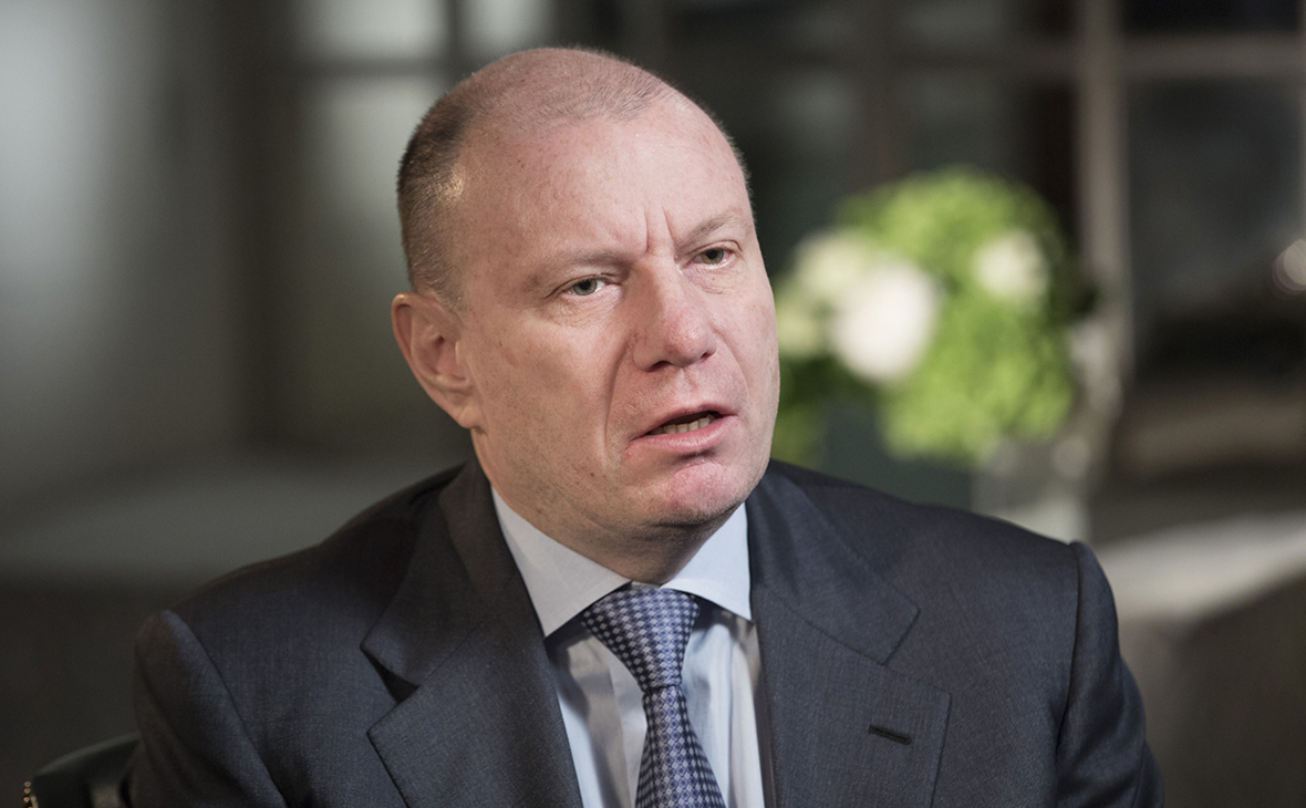 Потанин назвал неожиданными санкции против ЦБ и ФНБ