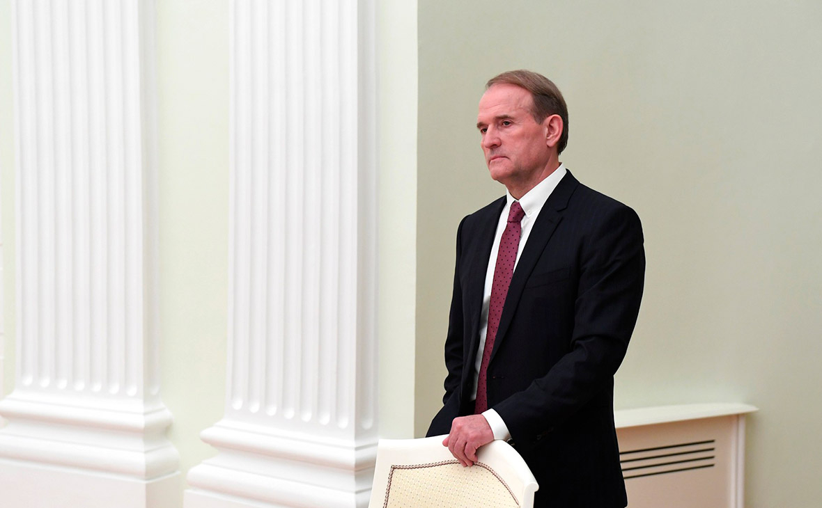Партия Медведчука объявила о приостановке деятельности