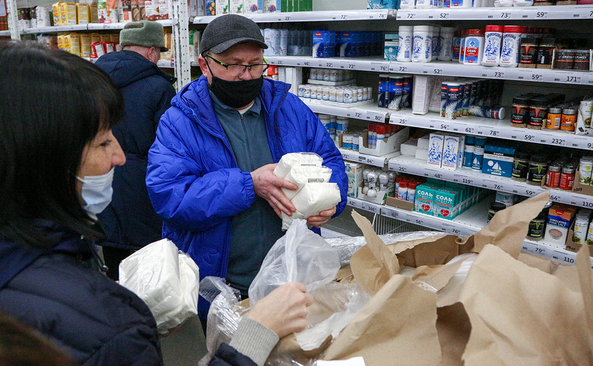 Росстат отчитался о росте цен за третью неделю после ужесточения санкций