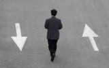  Макрон объяснил отказ назвать геноцидом события на Украине 
