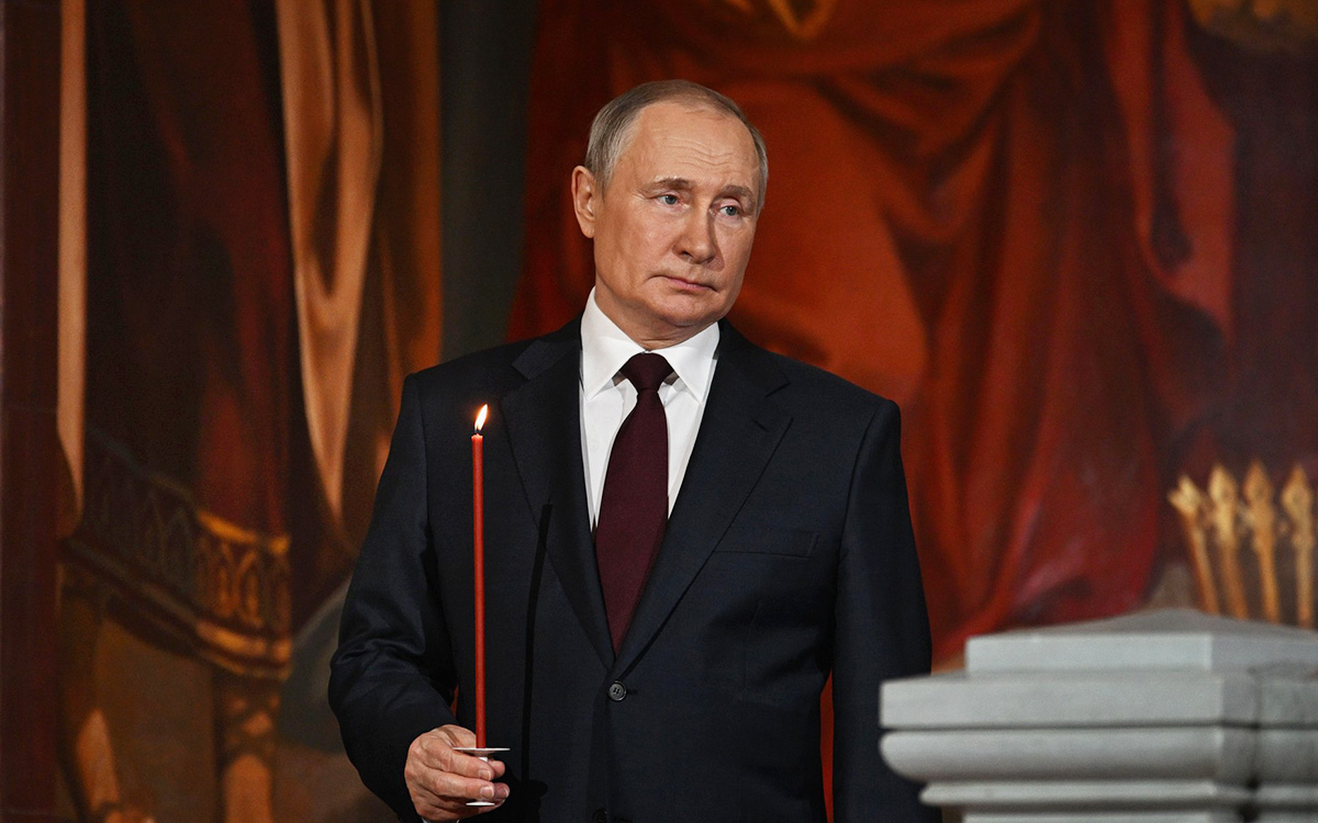 Путин в поздравлении с Пасхой заявил о вере в торжество жизни и добра