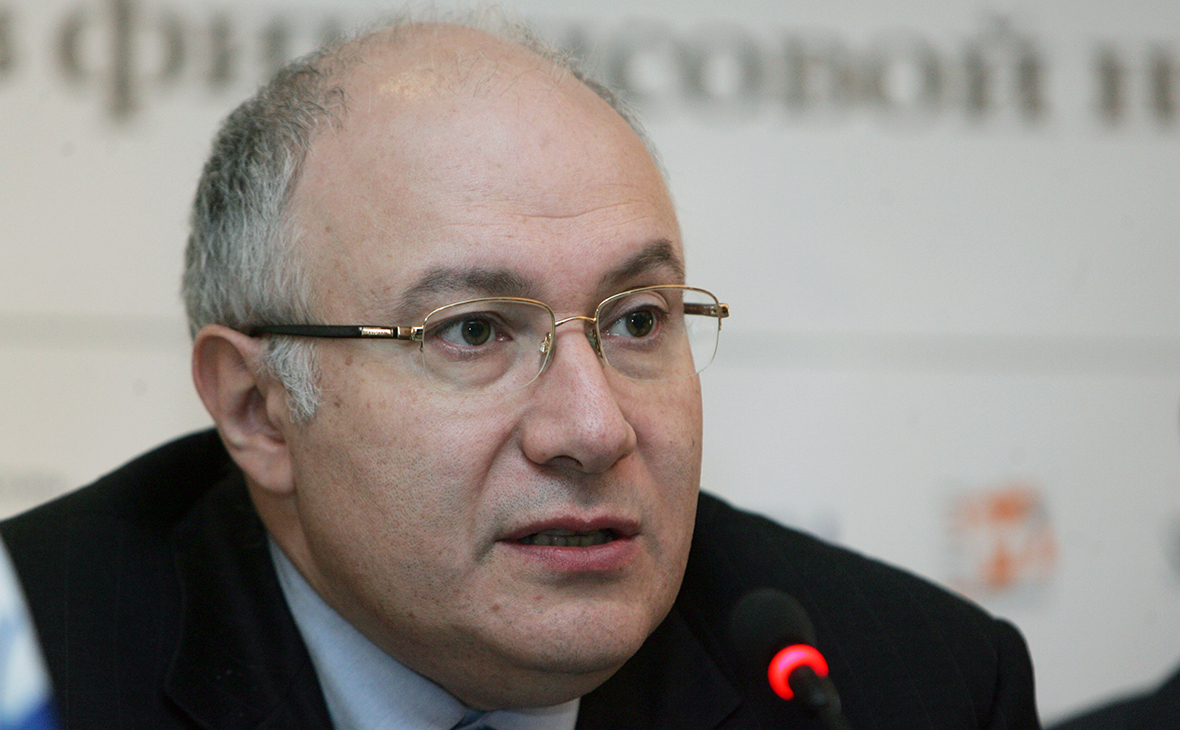 Минюст включил в новый реестр иноагентов Ганапольского и Евгения Киселева