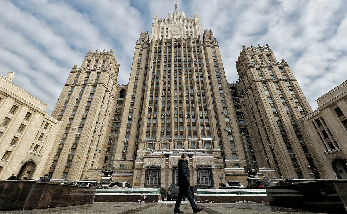 МИД объявил о высылке трех норвежских дипломатов
