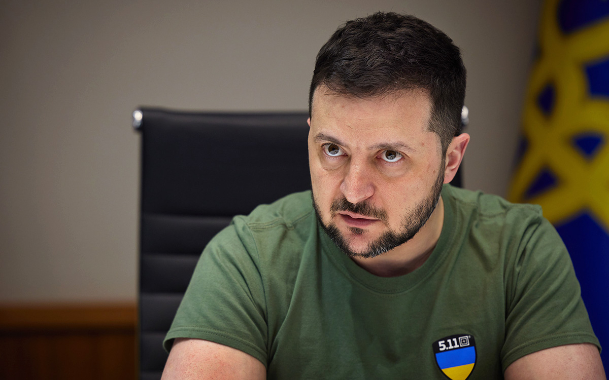 Зеленский заявил о готовности Украины сражаться с Россией «и 10 лет»