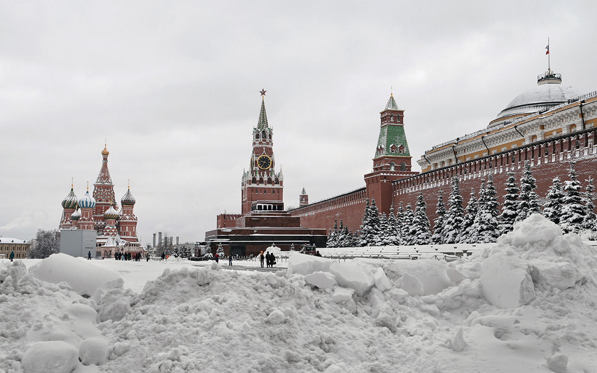 Фото снежной москвы. Сугробы в Москве 2022. Снежная Москва. Апрель в Москве. Снег в Москве.