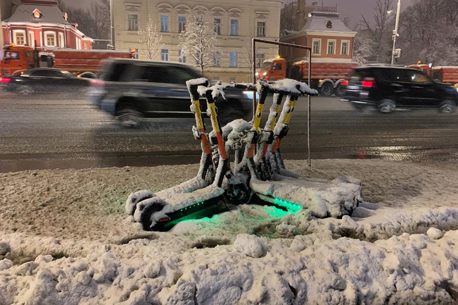  Как Москва встретила снегопад в апреле. Фотогалерея 