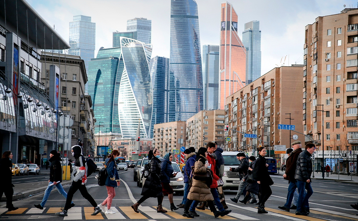 Мэрия Москвы опровергла данные об обсуждении длинных выходных в мае