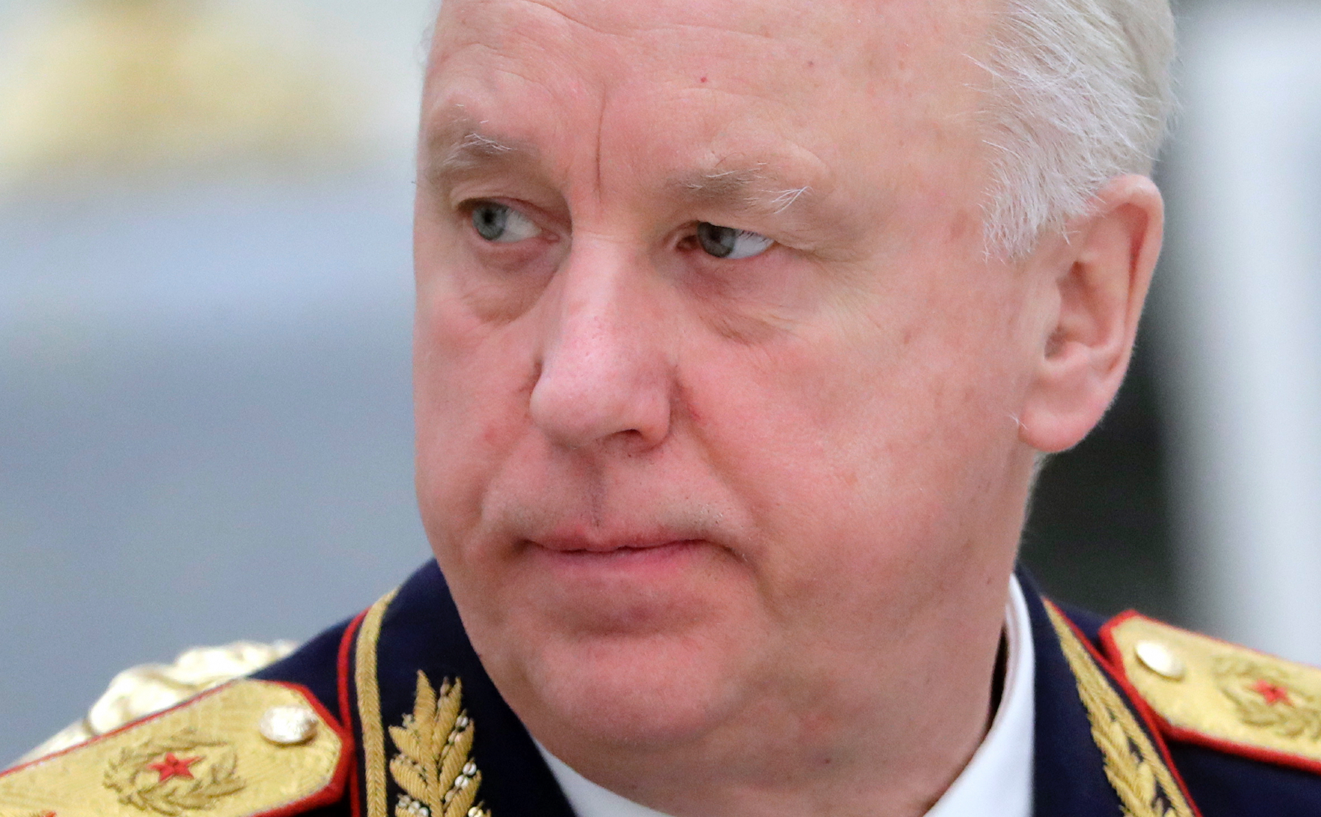 Глава СК поручил расследовать осквернение памятника воинам в Эстонии