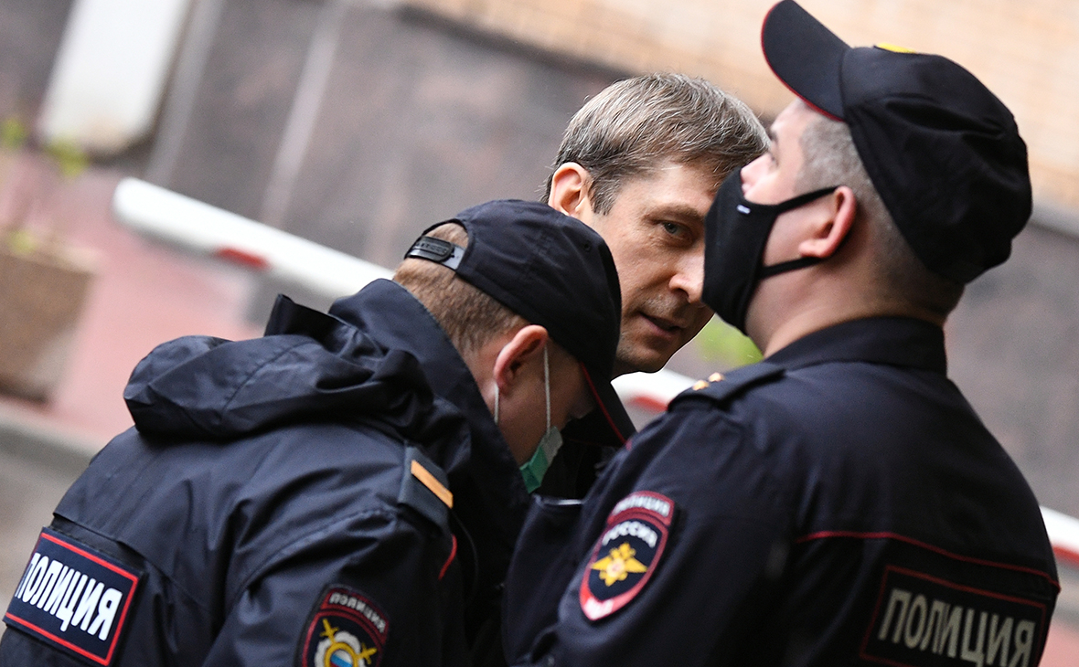Суд приговорил полковника Захарченко к 16 годам по второму делу о взятках