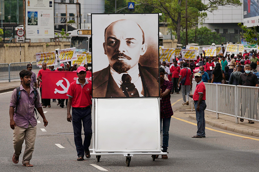 Как прошли первомайские акции по всему миру. Фоторепортаж