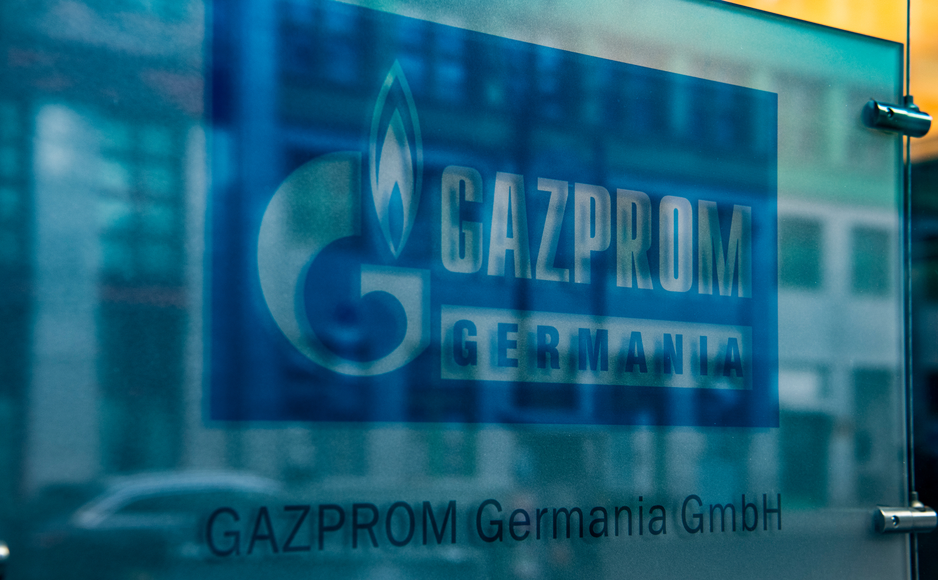Bloomberg узнал об отказе Шольца от национализации Gazprom Germania