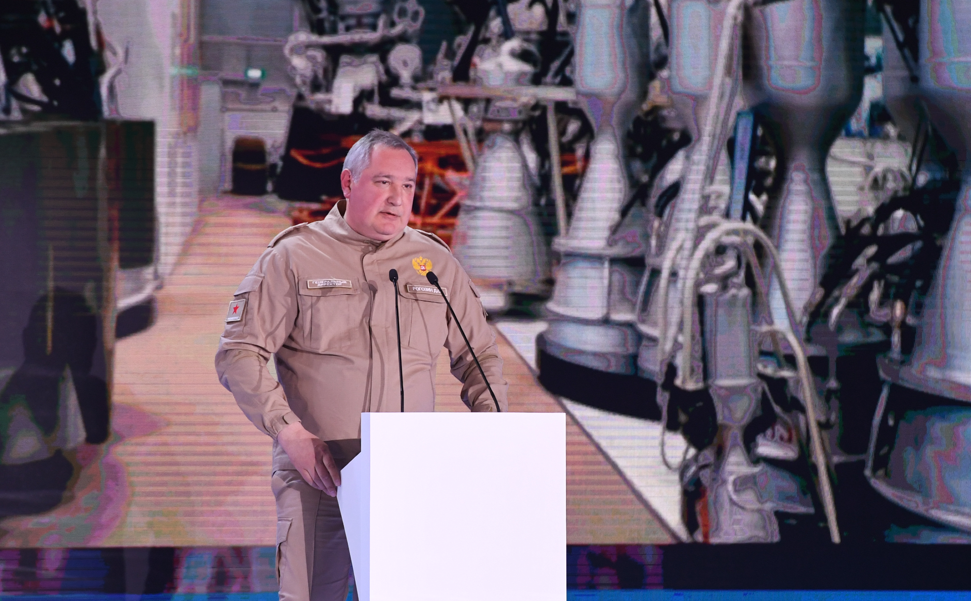 Рогозин обвинил Boeing и SpaceX в передаче данных для наведения ракет ВСУ