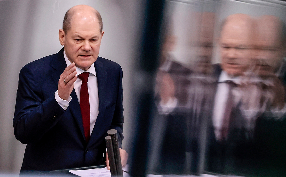 Шольц назвал необходимым продолжение переговоров с Путиным