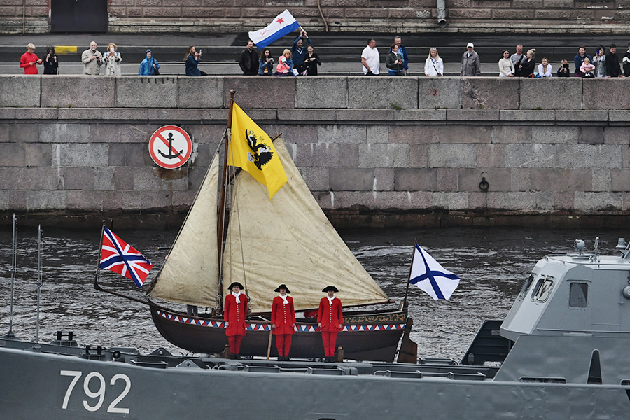  Как прошел главный военно-морской парад в России. Фоторепортаж 