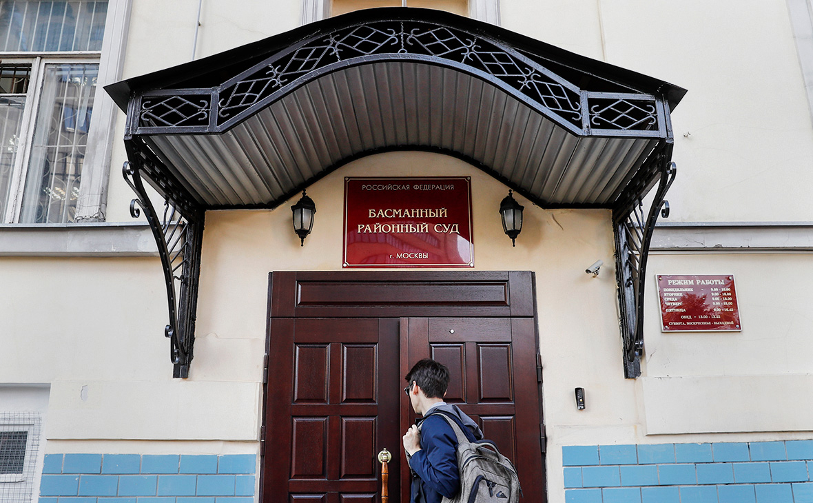 Суд в Москве арестовал главу научного центра Академии ракетных наук