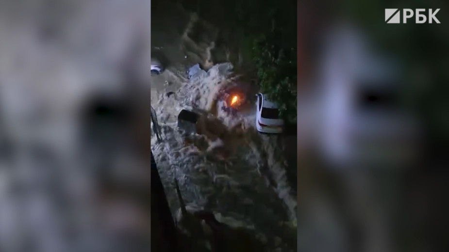 В Сочи ввели режим ЧС из-за ливней