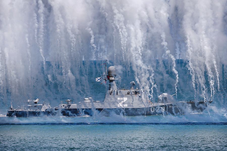  Как прошел главный военно-морской парад в России. Фоторепортаж 