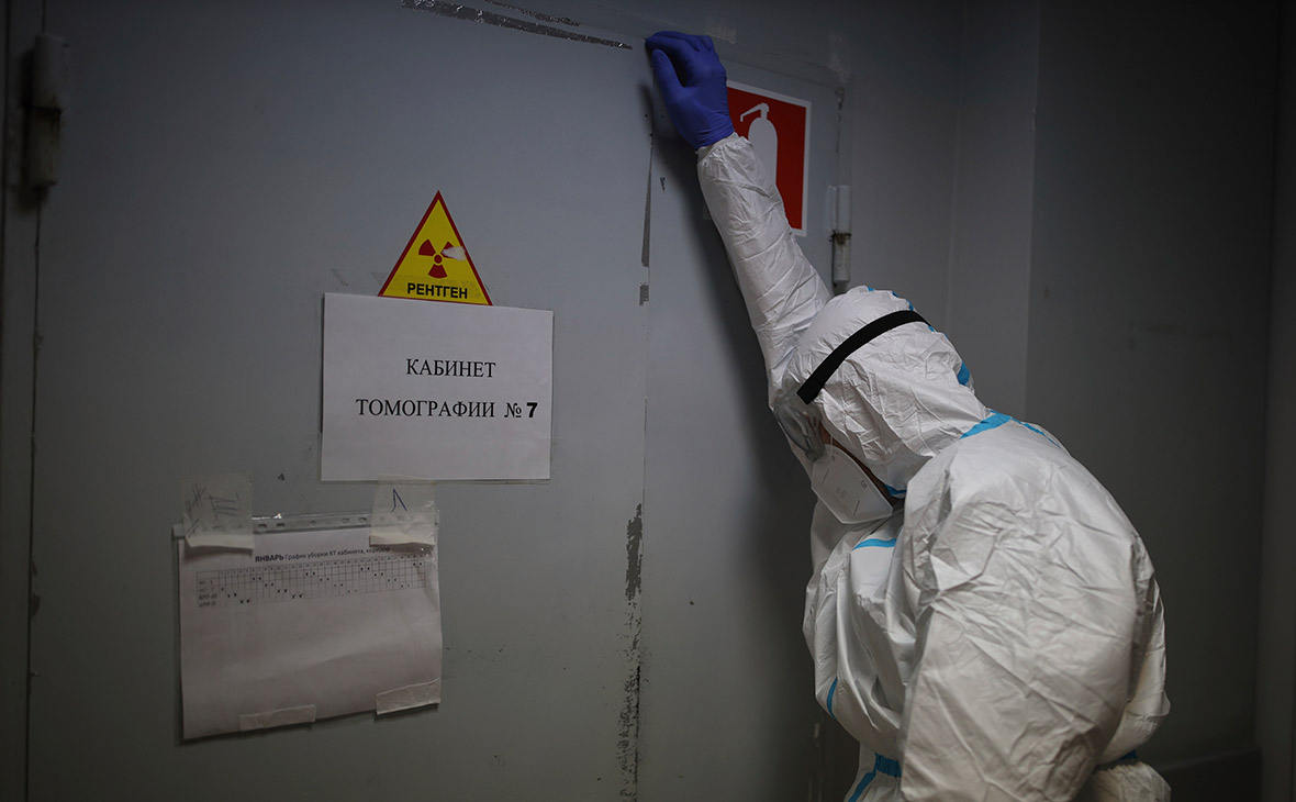 В Роспотребнадзоре назвали рост заболеваемости COVID почти повсеместным
