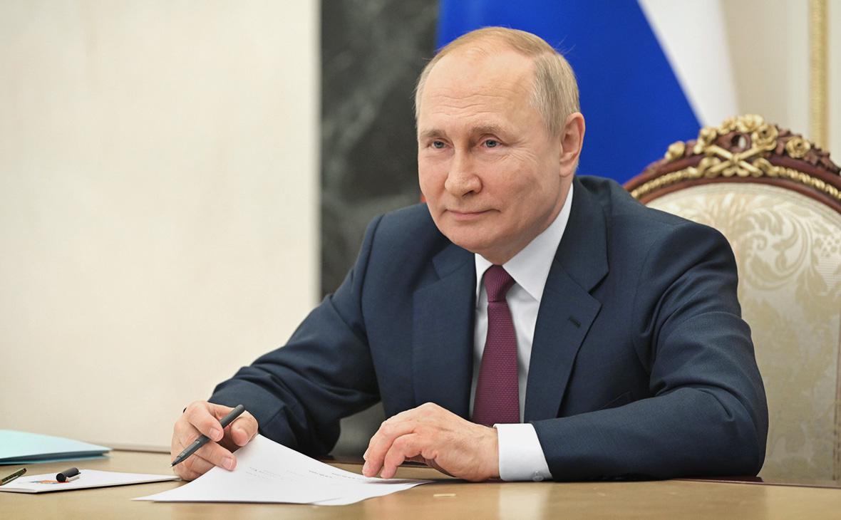 Путин присвоил статус ветерана отражавшим «вторжение в Россию»