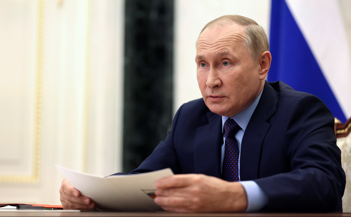 Путин обсудил с Совбезом патриотическое воспитание