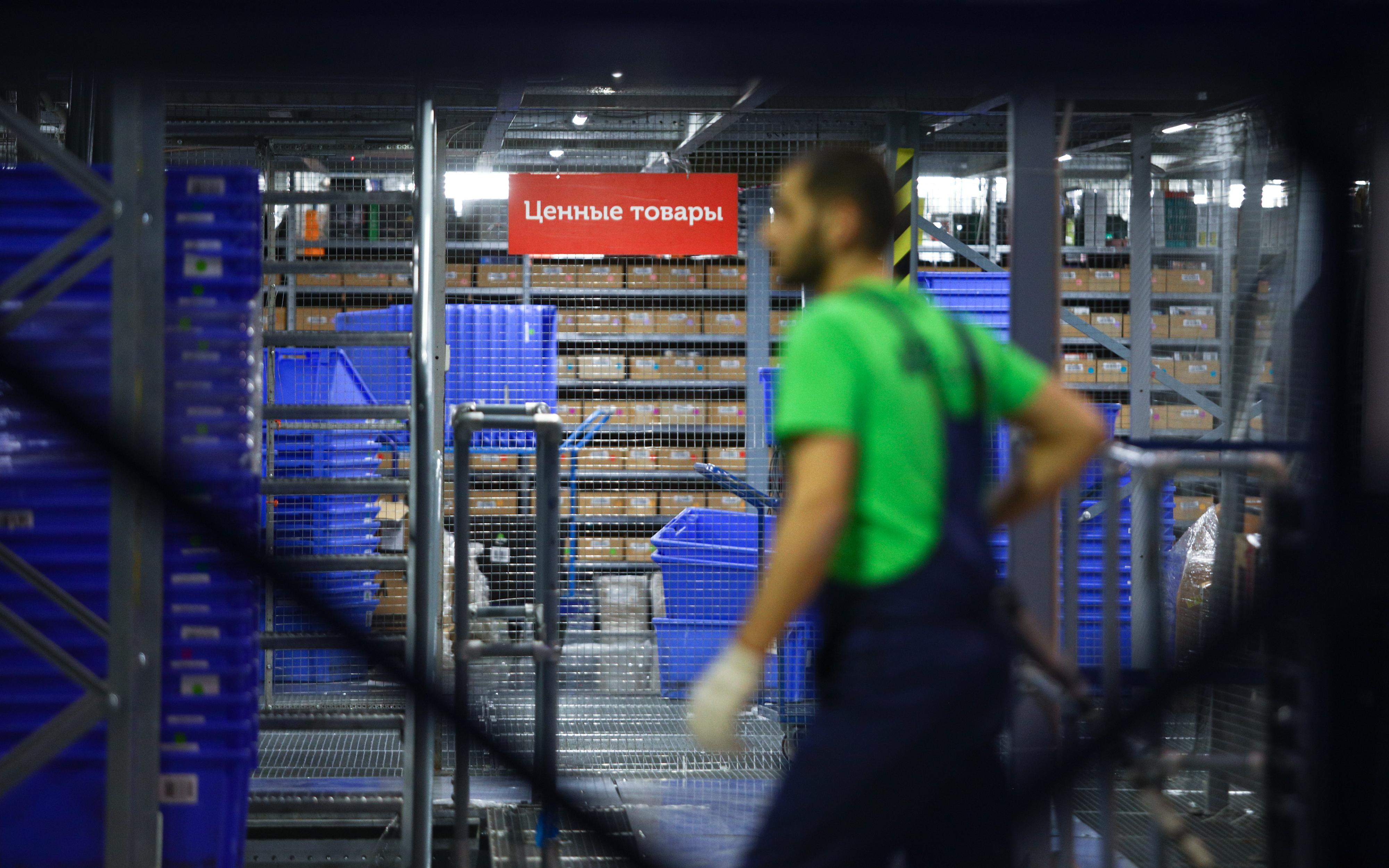 Власти решили сохранить порог беспошлинного ввоза товаров в €1 тыс.