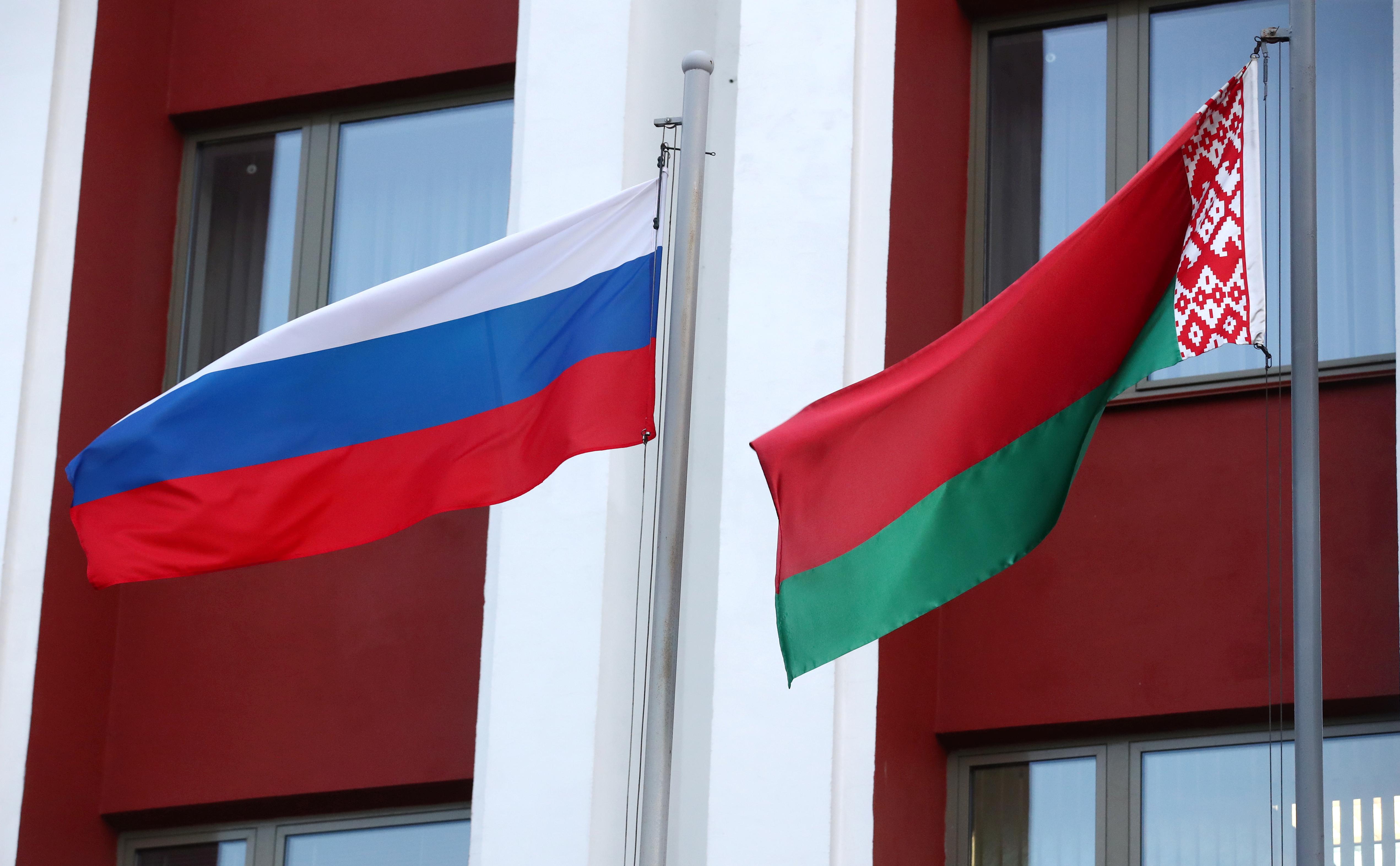  &laquo;Коммерсантъ&raquo; узнал о возможном увеличении импорта топлива из Белоруссии 