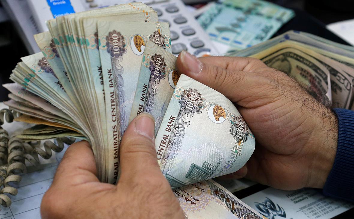 В Минфине рассказали о валютах для России на замену доллару и евро