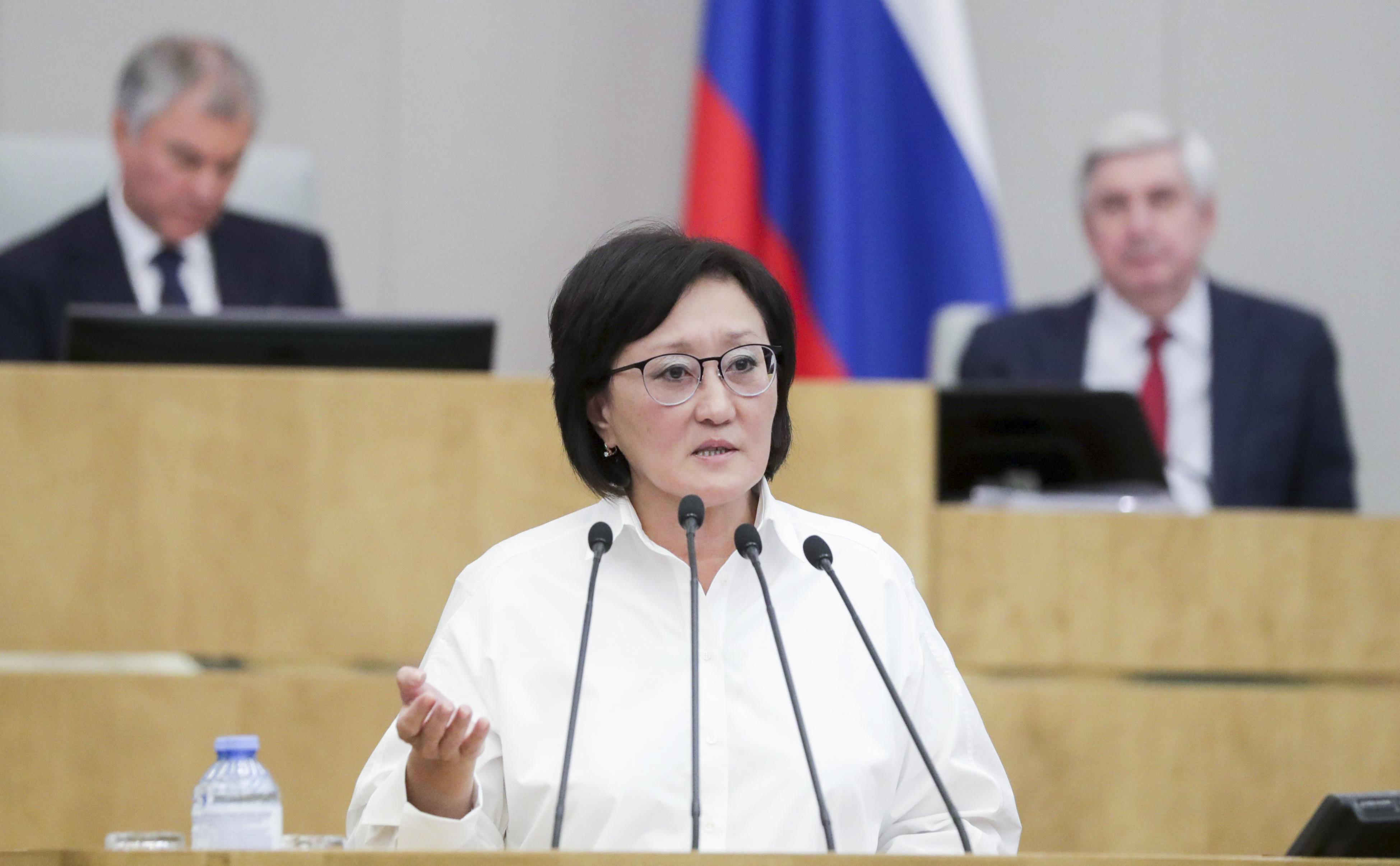 Авксентьева попросила освободить от мобилизации многодетных отцов