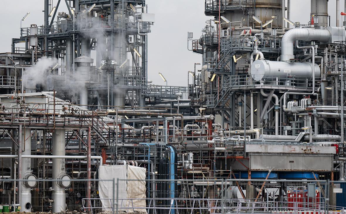 «Роснефть» назвала экспроприацией передачу ее «дочки» регулятору ФРГ
