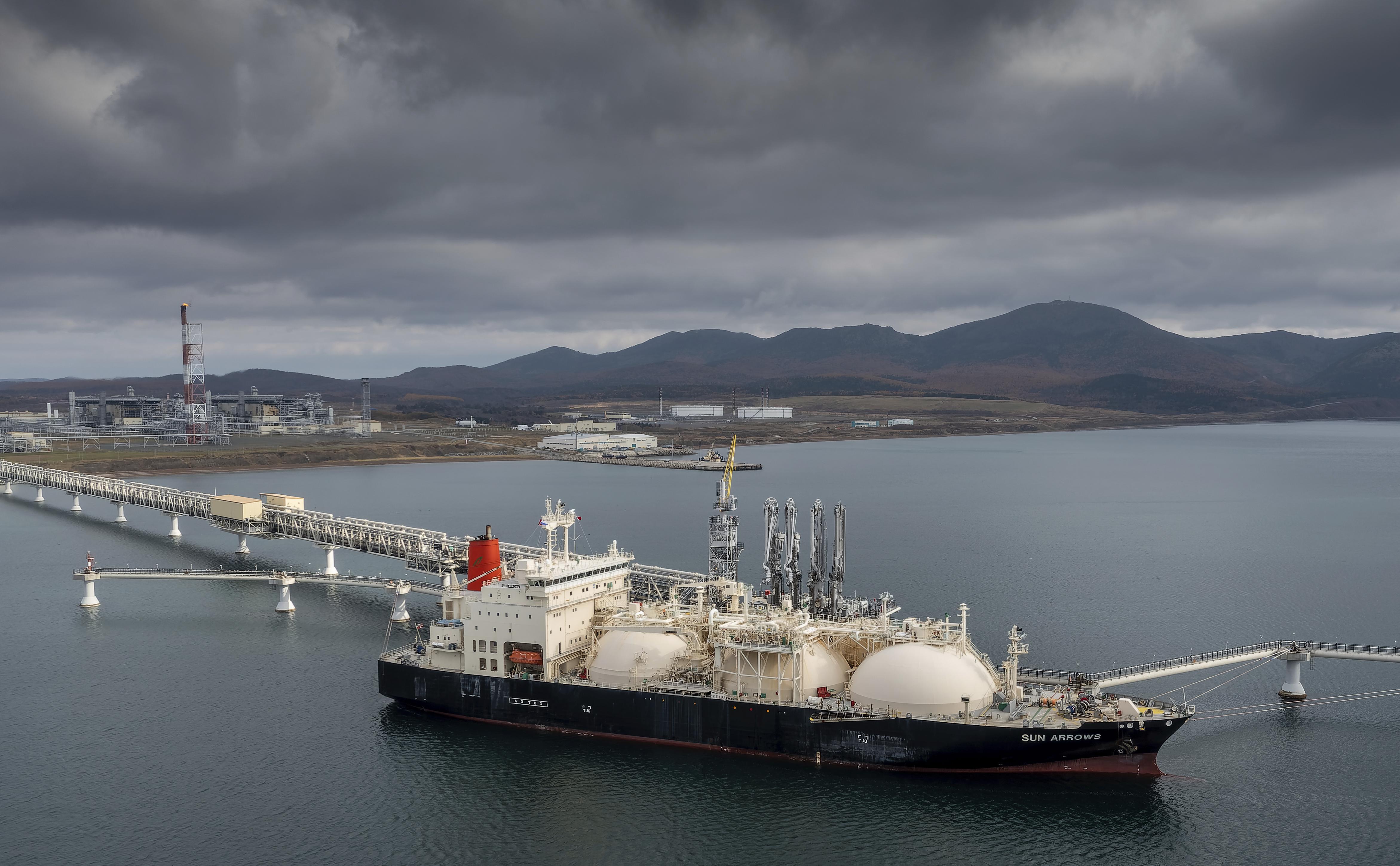 WSJ узнала о разработанном G7 плане по ограничению цен на нефть из России