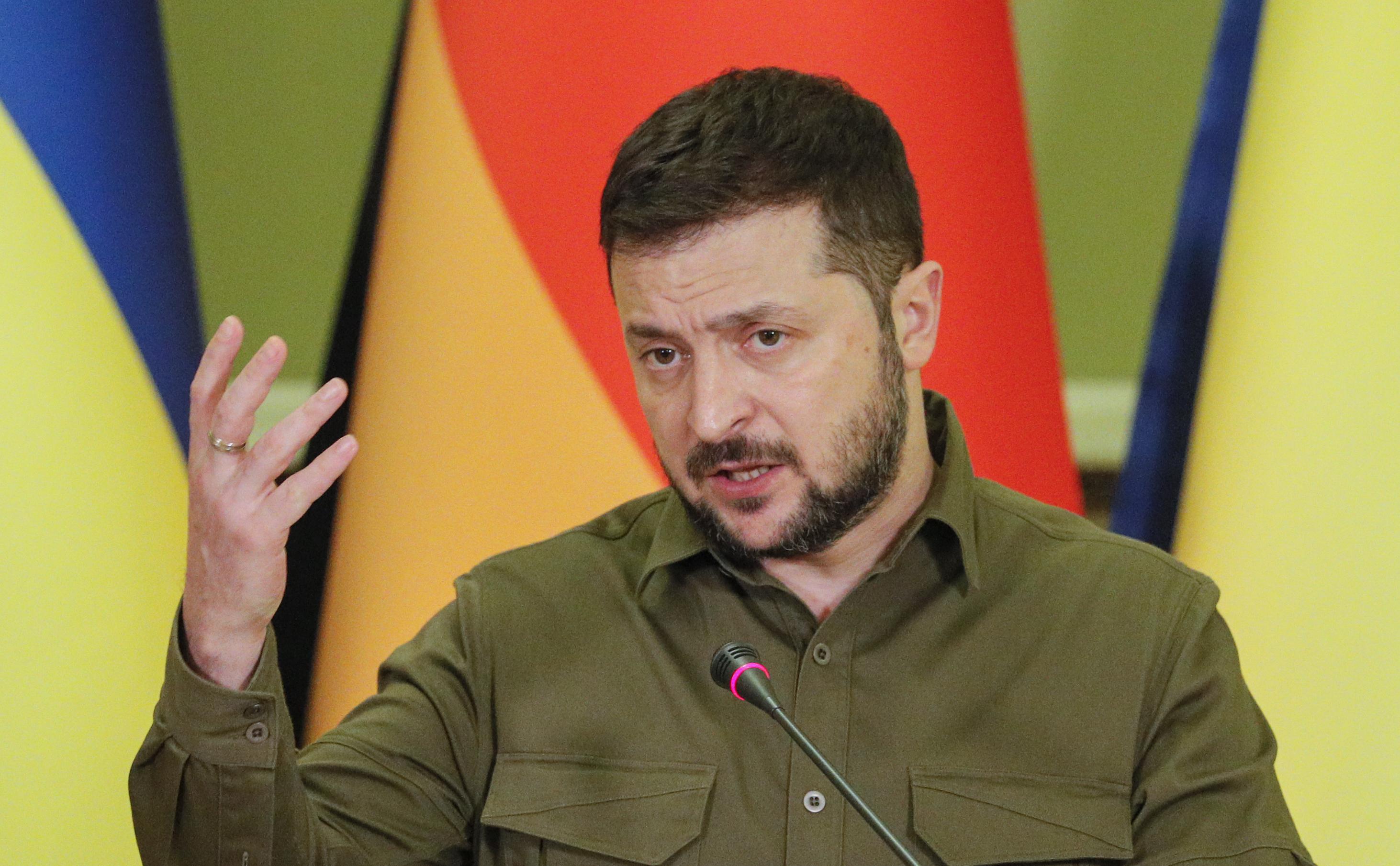 Зеленский заявил, что отключения электричества коснулись 4 млн украинцев