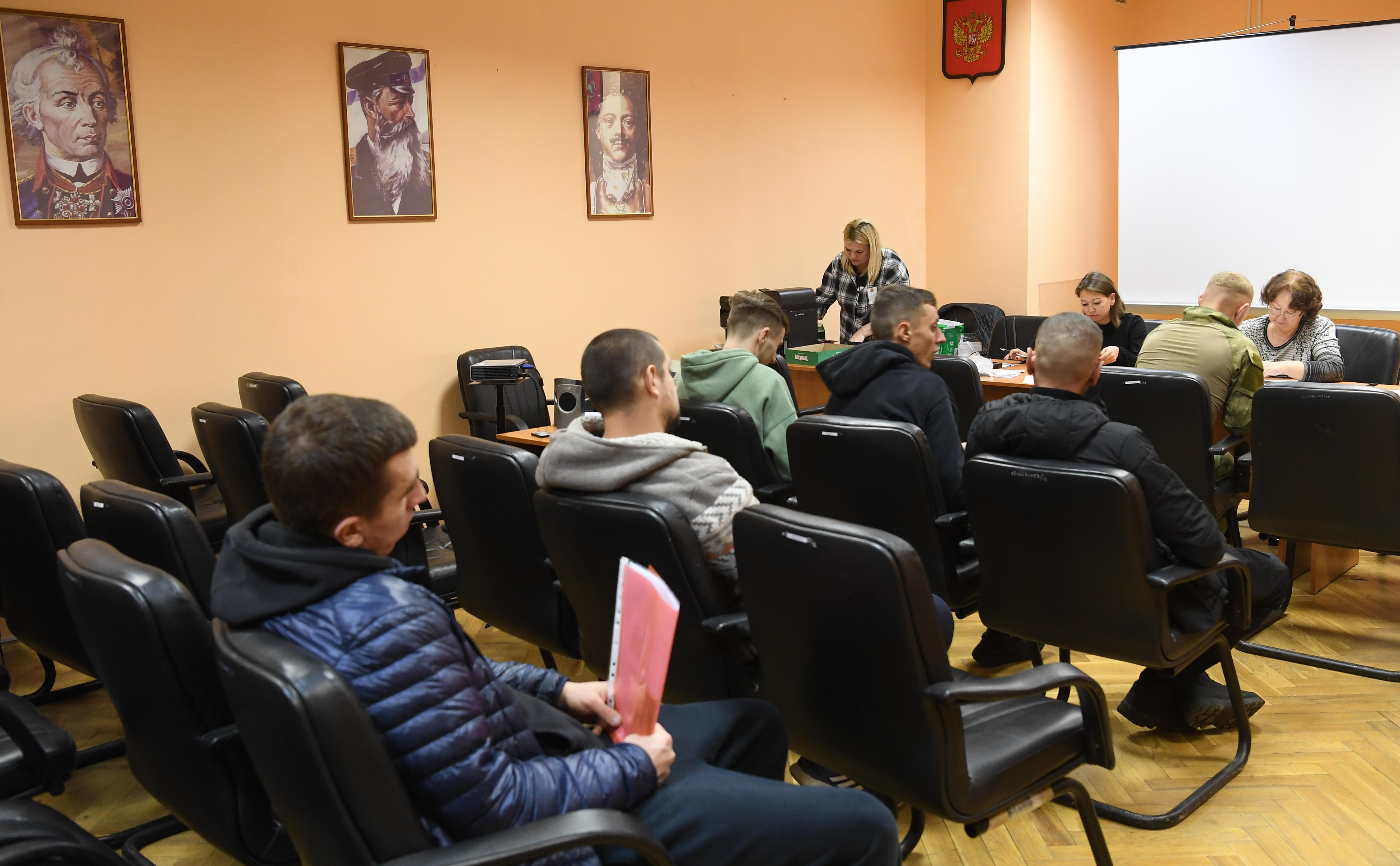  В Думу внесли законопроекты об отсрочке для многодетных отцов 
