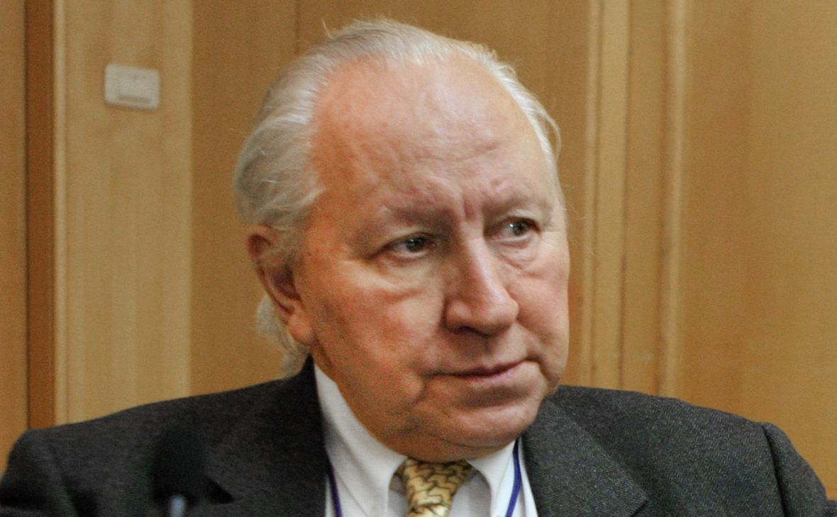 Умер академик РАН Ашот Саркисов