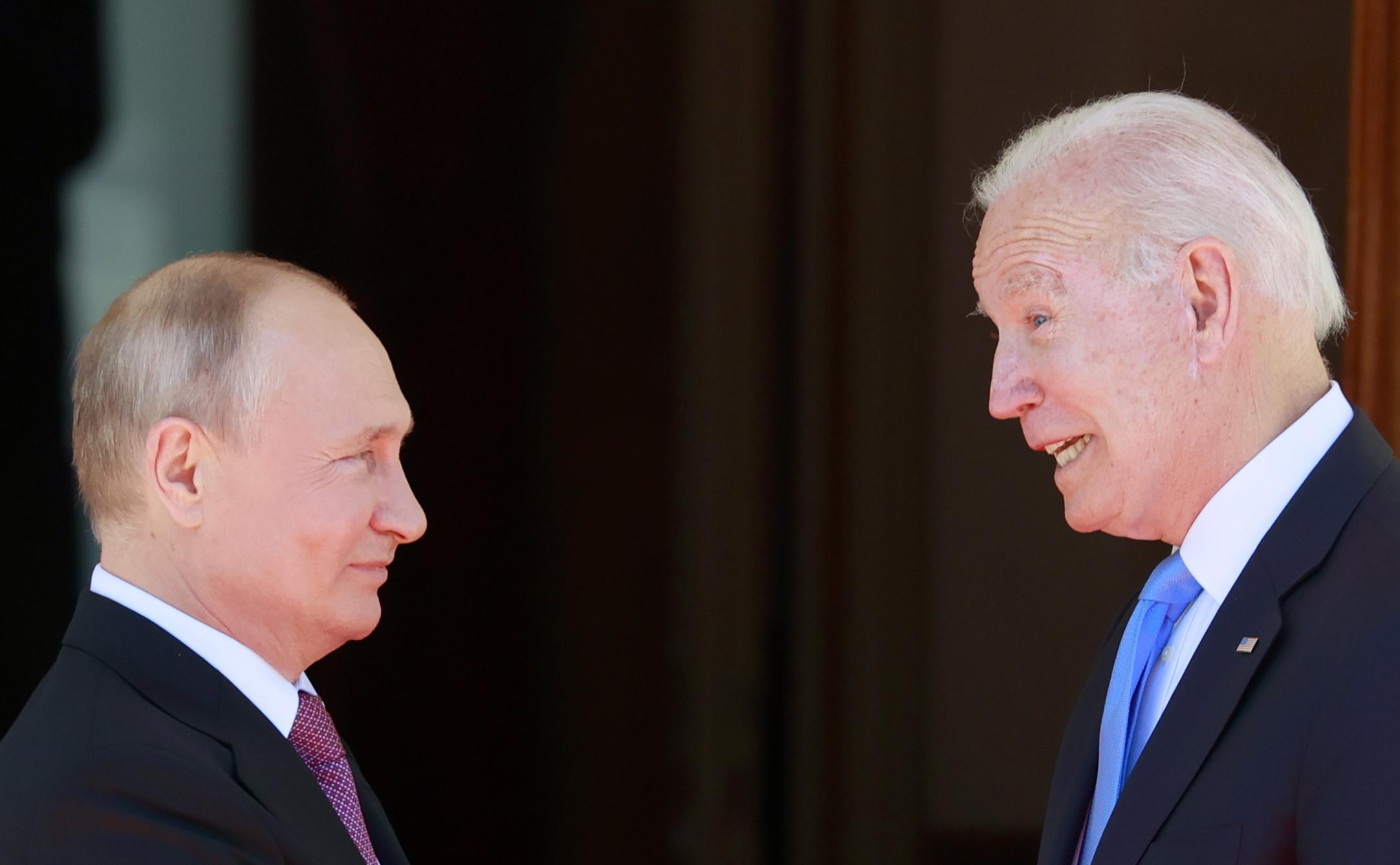 Индонезия выразила готовность организовать встречу Путина и Байдена