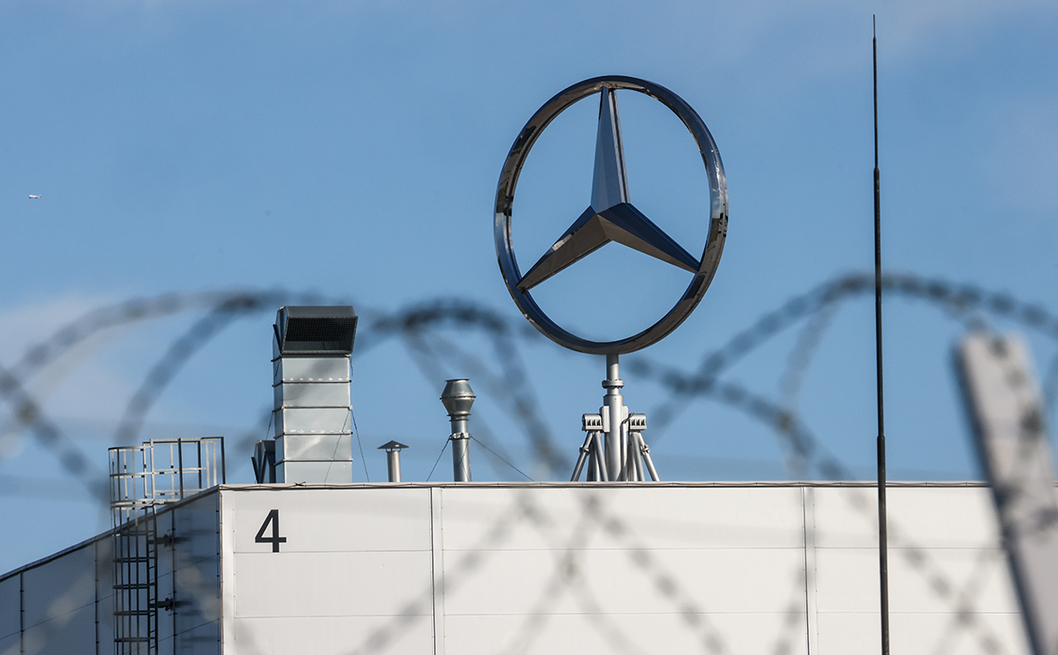 «Ведомости» узнала, что Mercedes продаст завод дилеру «Автодом»