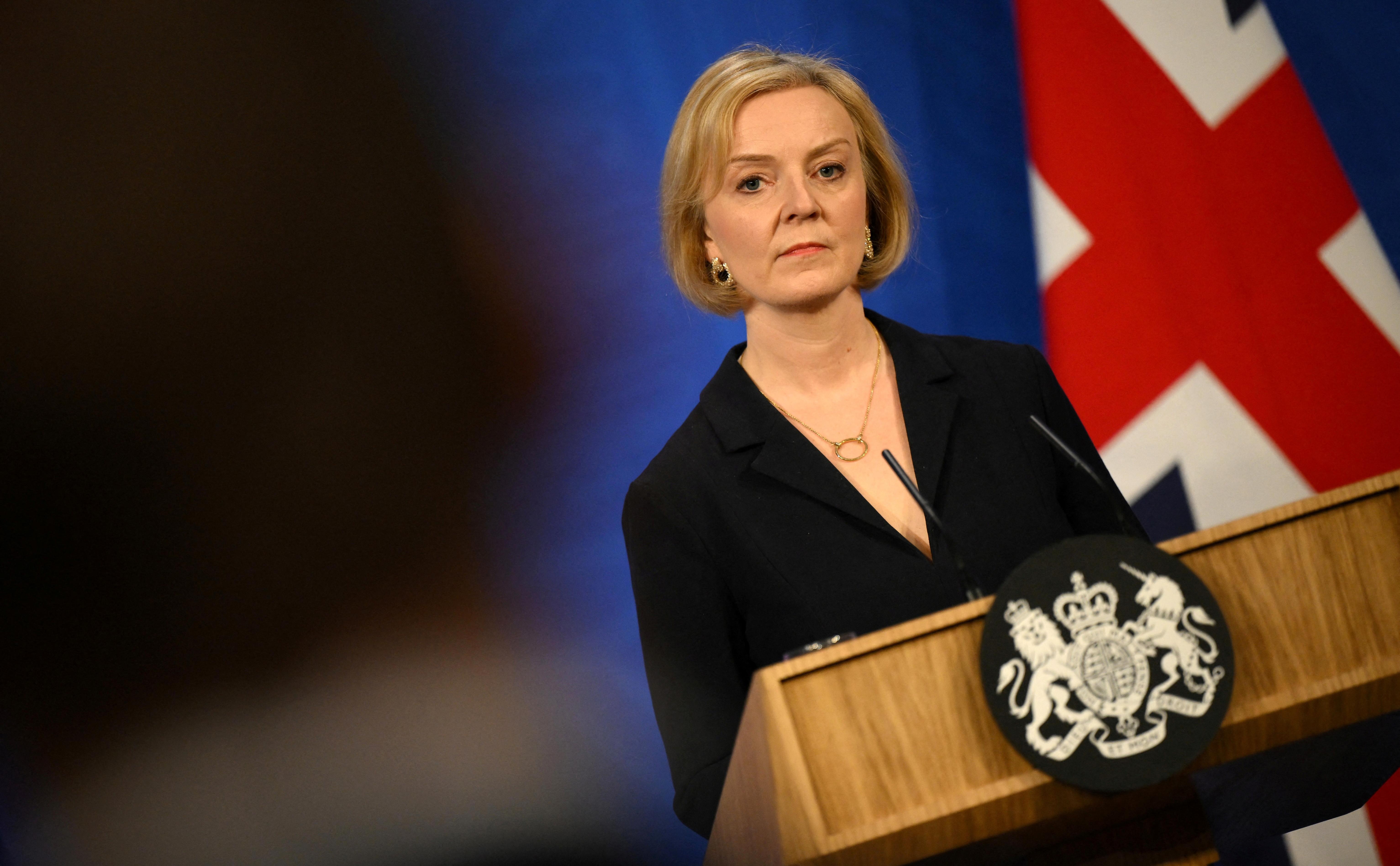 Politico сообщило о желании консерваторов добиться отставки Трасс