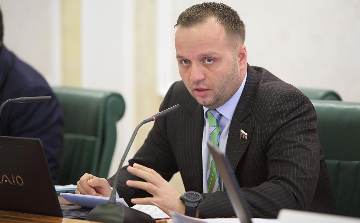 Экс-сенатор из-за «последних решений власти» покинул Совет адвокатов
