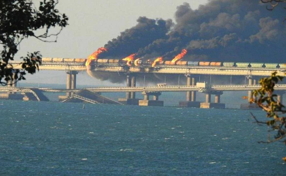  По Крымскому мосту после взрыва прошел поезд с пассажирами в Москву 