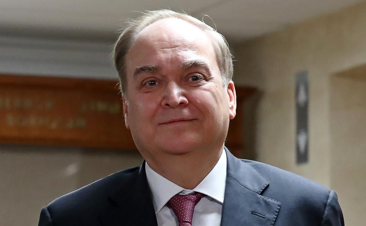 Антонов обвинил Киев в попытке спровоцировать столкновение России и НАТО