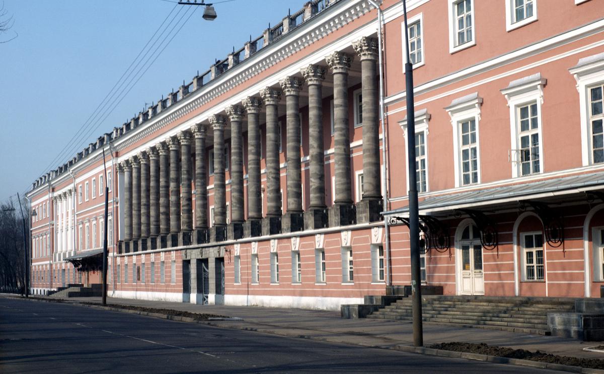 Екатерининский дворец в Лефортове вернулся в ведение Минобороны